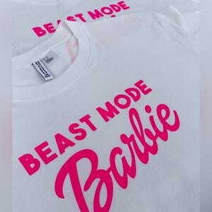 Barbie crop pink t-shirt lounge gym beach vacation mood